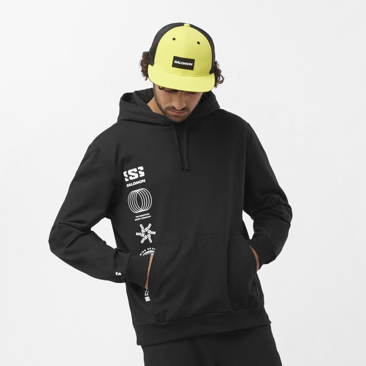 GRAPHIC PULL OVER
